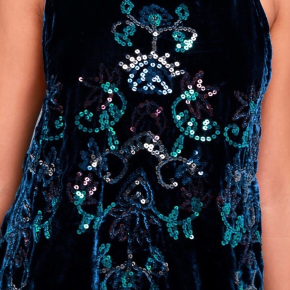 SOLD ❌ NWT Free People Sequin Velvet Swing Dress - Picture 3 of 6